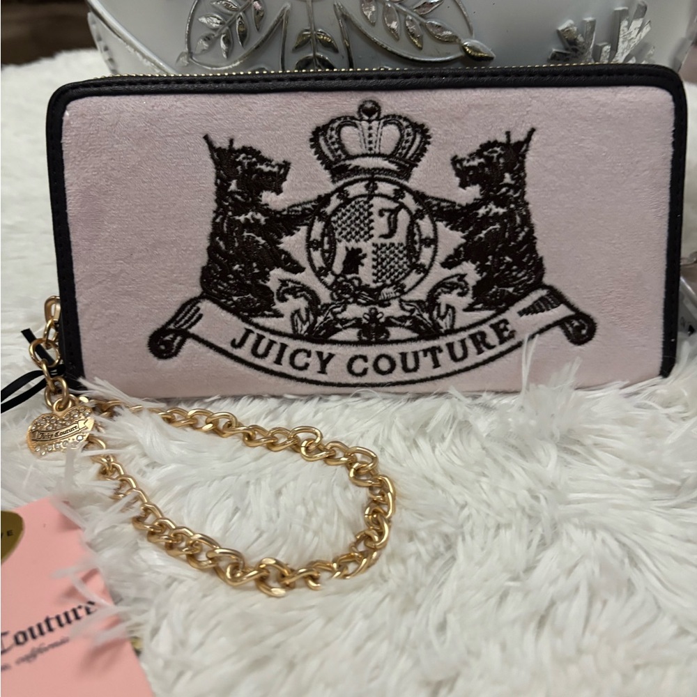 Juicy Couture  NWT  pink Blush Wallet with Gold Chain - Picture 3 of 9